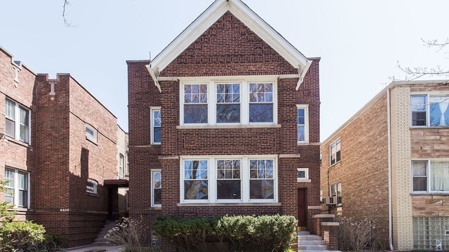 Building Photo - 6429 N Lakewood Ave