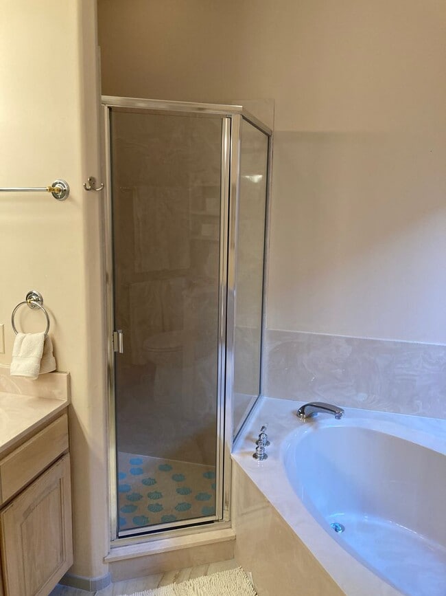 Building Photo - Gorgeous Furnished Arroyo Seco Townhouse with Fabulous Views!