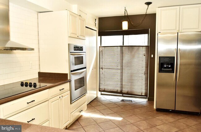 Building Photo - 10168 Placid Lake Ct