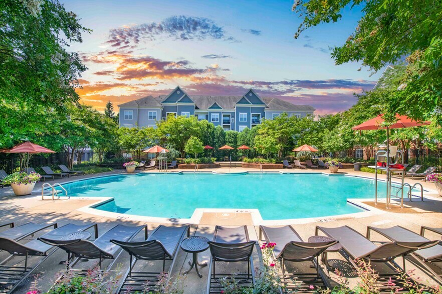 Post Fallsgrove 102 Fallsgrove Blvd Rockville MD 20850 Apartment Finder