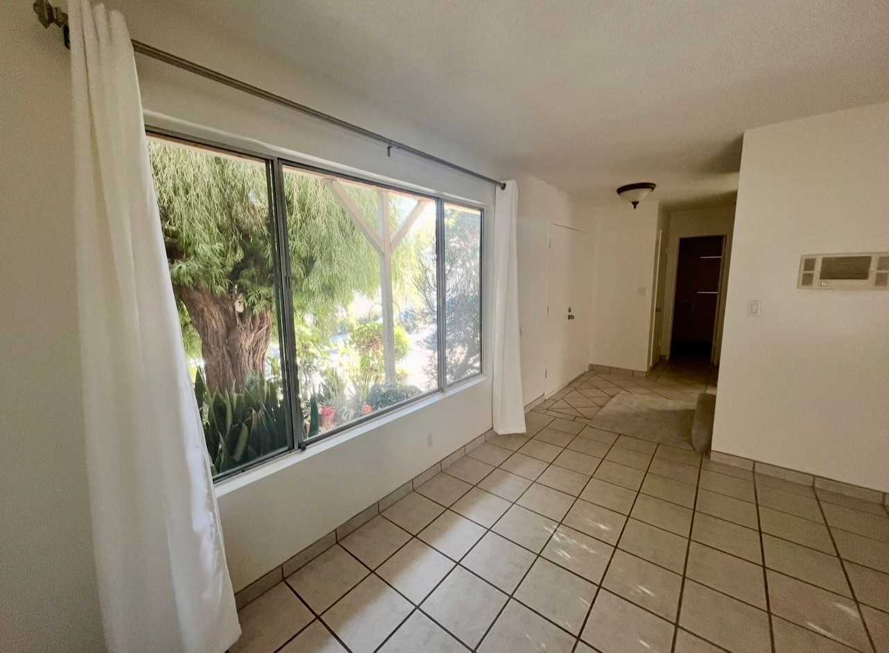 Building Photo - 2113 Clark Ln