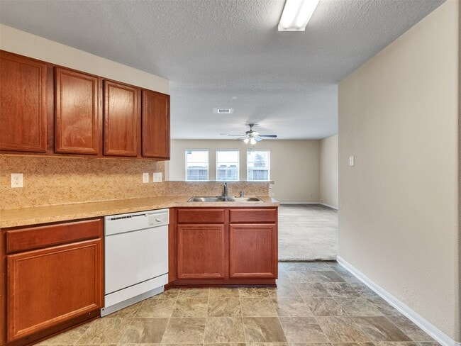 Building Photo - 5018 Blue Spruce Hill St