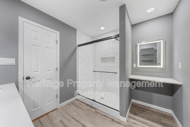 Building Photo - 7015 Forest Pine St