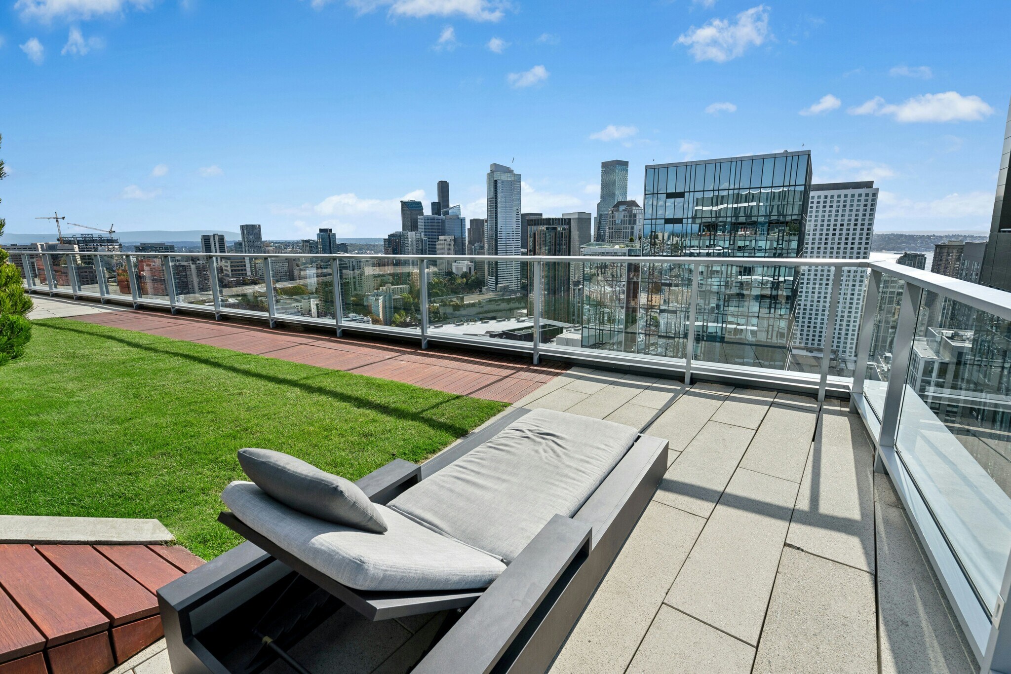 Building Photo - 1808 Minor Ave