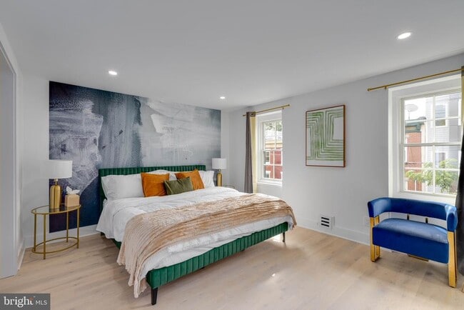 Building Photo - 528 N 22nd St