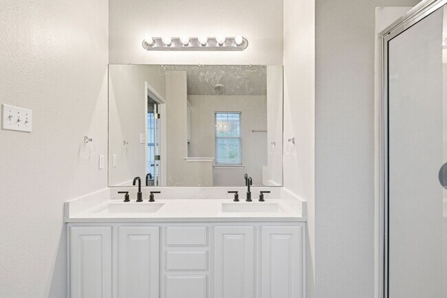 Building Photo - 16516 Fowler Mill Cove