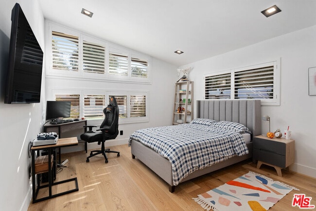 Building Photo - 23283 Erwin St