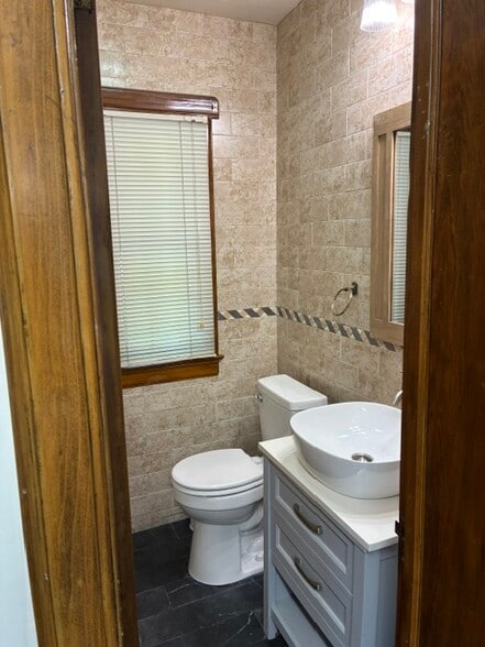 Tiled half bathroom - 358 State St