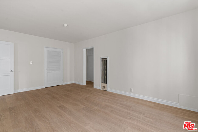 Building Photo - 148 S McCarty Dr