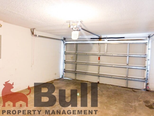 Building Photo - 846 Belvoir Dr