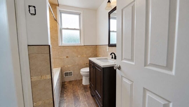 Building Photo - 275 Avenue A
