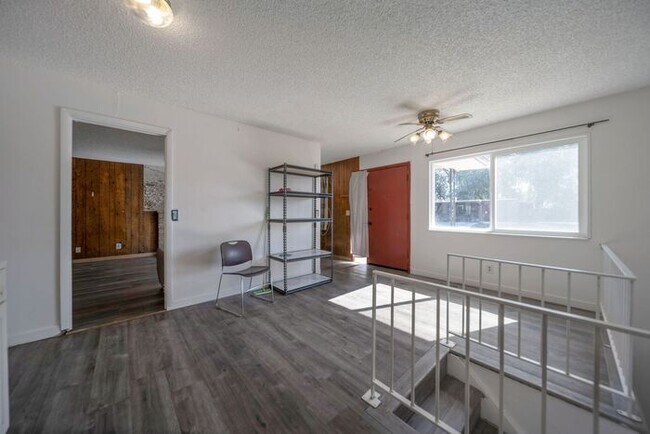 Building Photo - Remodeled Bungalow Style Home w/ Basement