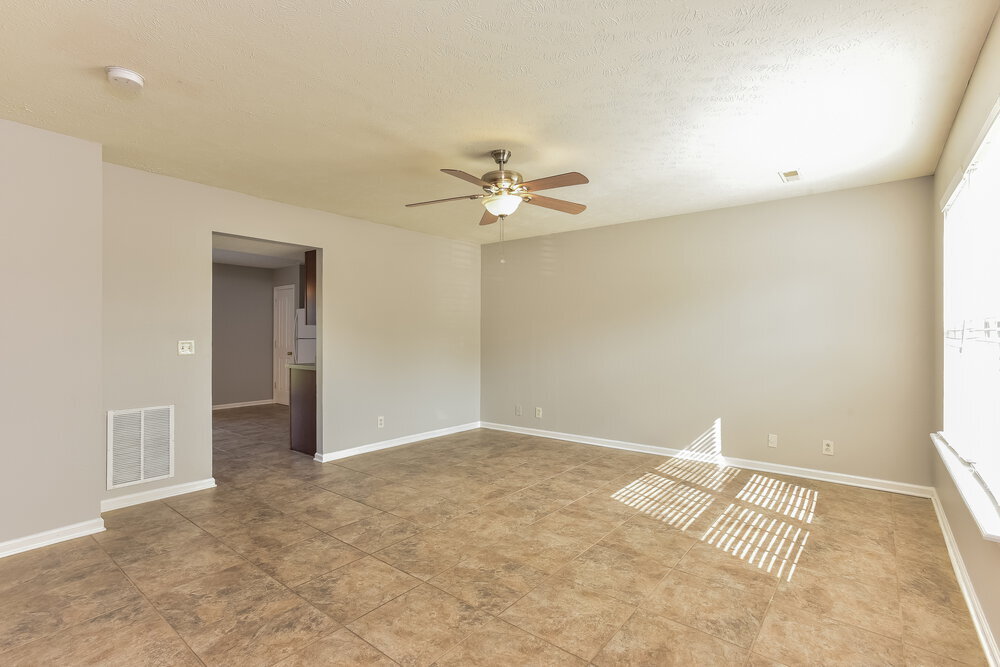 Building Photo - 675 Legacy Dr