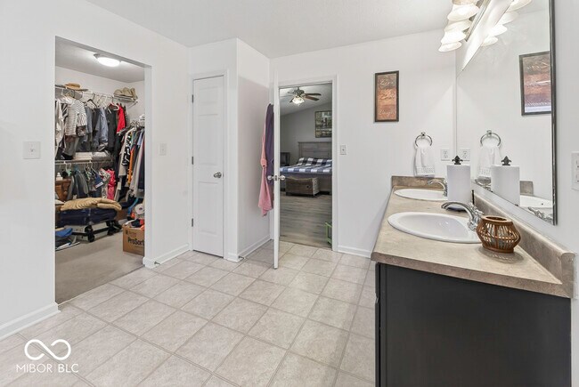 Building Photo - 1416 Gleneagle Dr