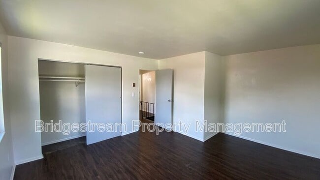 Building Photo - 1299-1 Sanlor