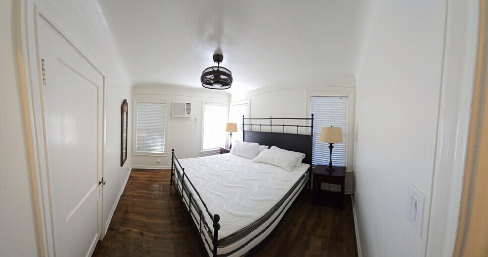 Building Photo - 118 Callaghan Ave