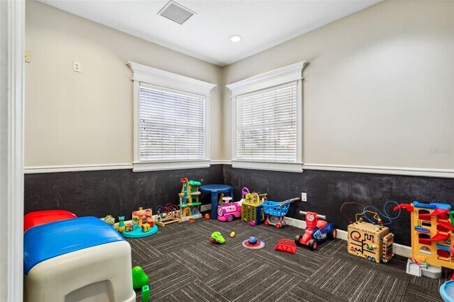 Building Photo - 5511 Legacy Crescent Pl