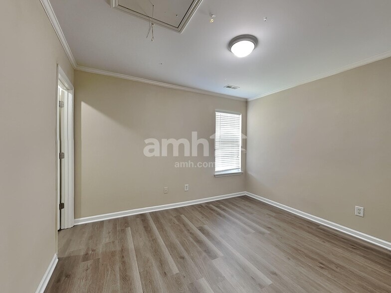 Building Photo - 3735 Village Springs Dr