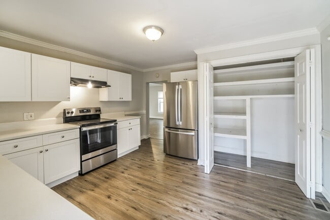 Building Photo - 6700 John West Rd