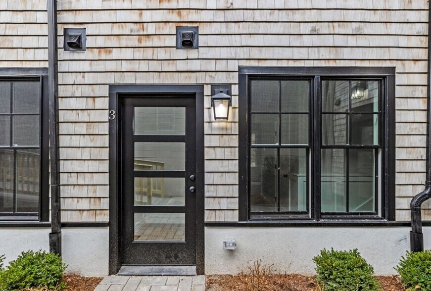 Building Photo - 35 Union Sq