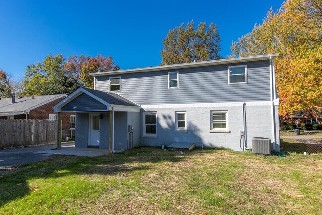 Building Photo - 564 Claymont Dr