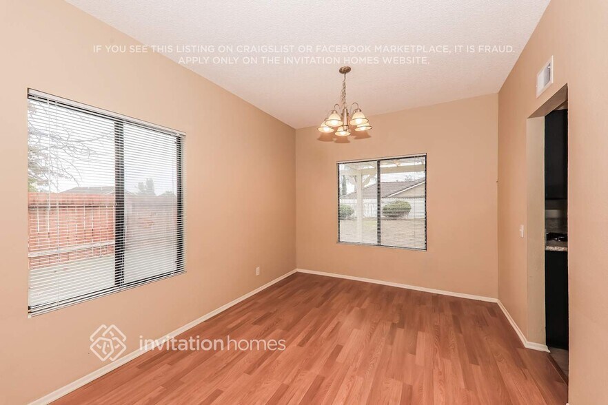 Building Photo - 25983 Whispering Wind Ct