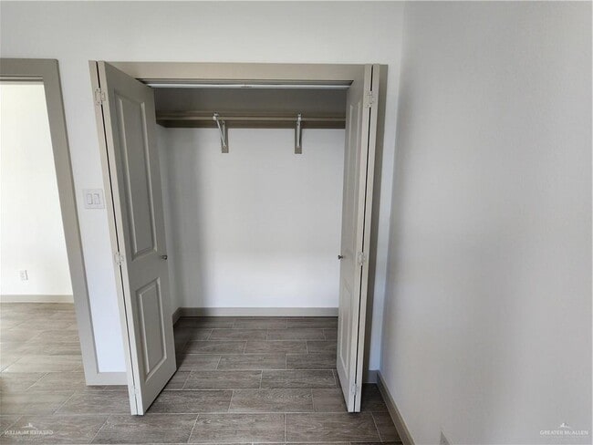 Building Photo - 23 Frio Ave