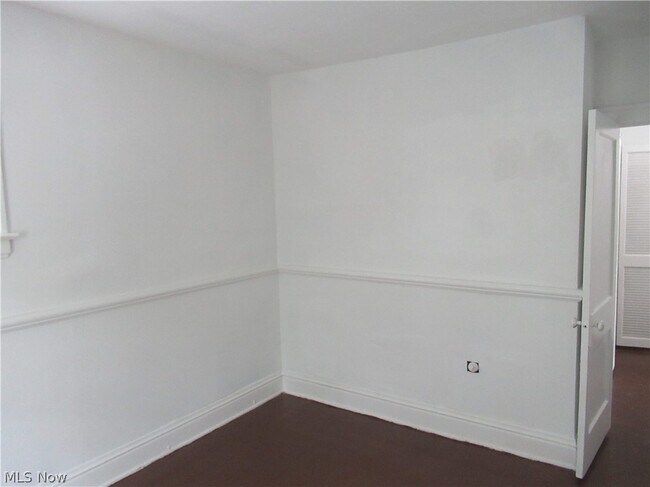 Building Photo - 3443 W 120th St