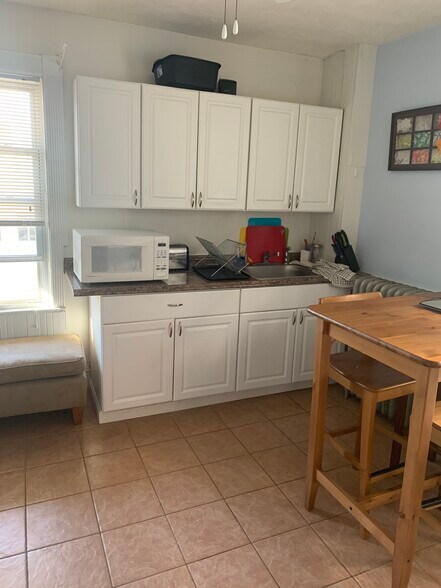 Kitchen - 21 Endicott Ave