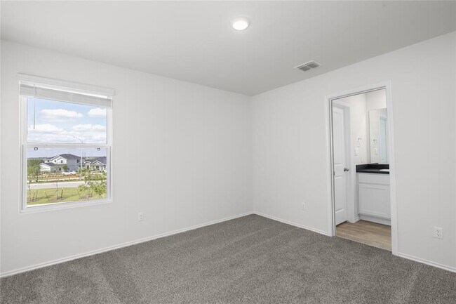 Building Photo - 205 Varner Way