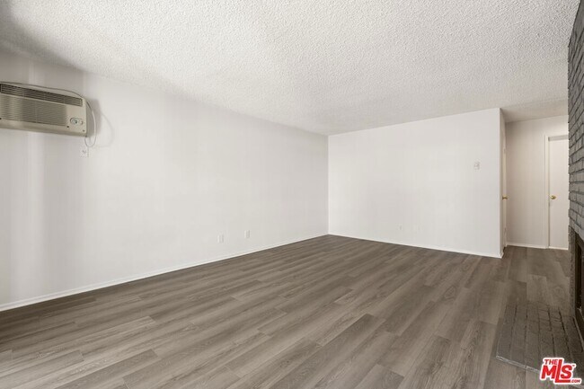 Building Photo - 1457 Butler Ave