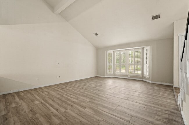 Building Photo - 1714 Blindlake Dr