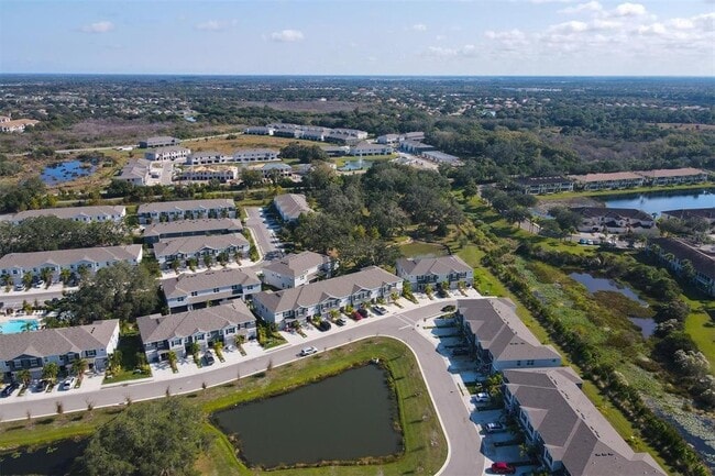 Building Photo - 8657 Palmer Park Cir