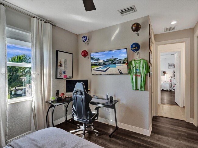 Building Photo - 14321 Jockey Cir