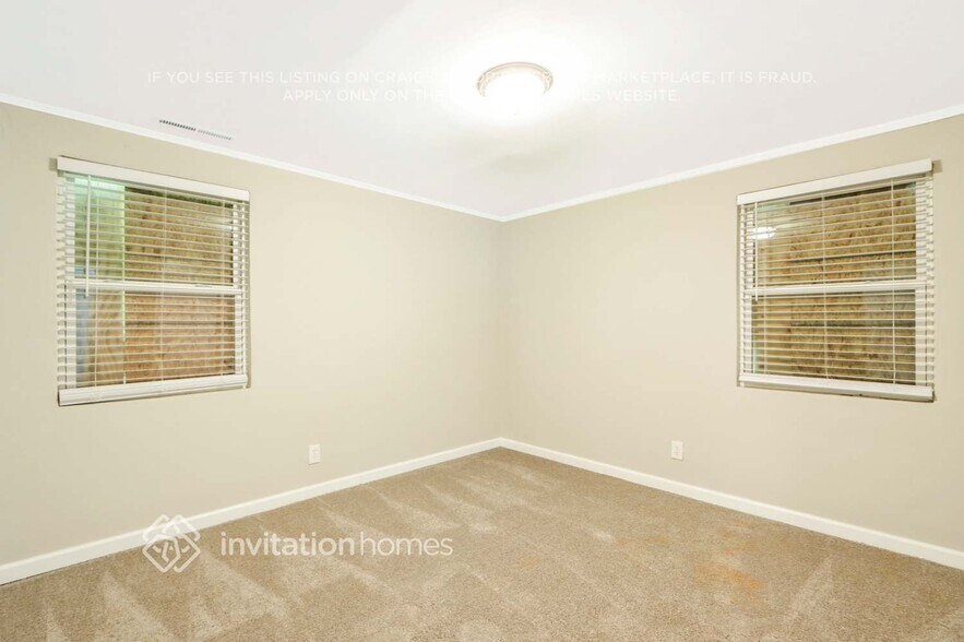 Building Photo - 4315 Mercer Rd