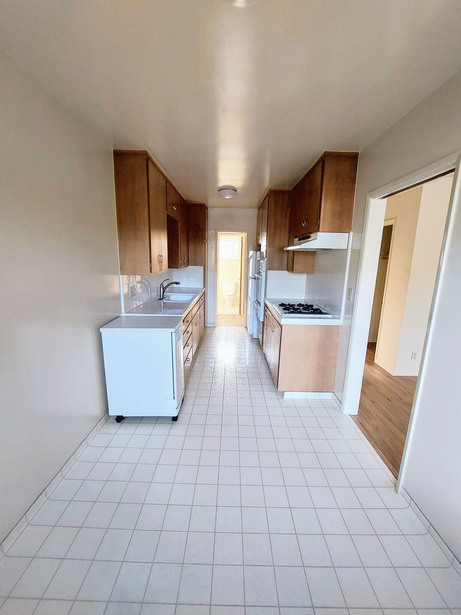 Building Photo - 1038 12th St