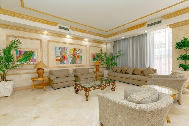 Building Photo - 8855 Collins Ave