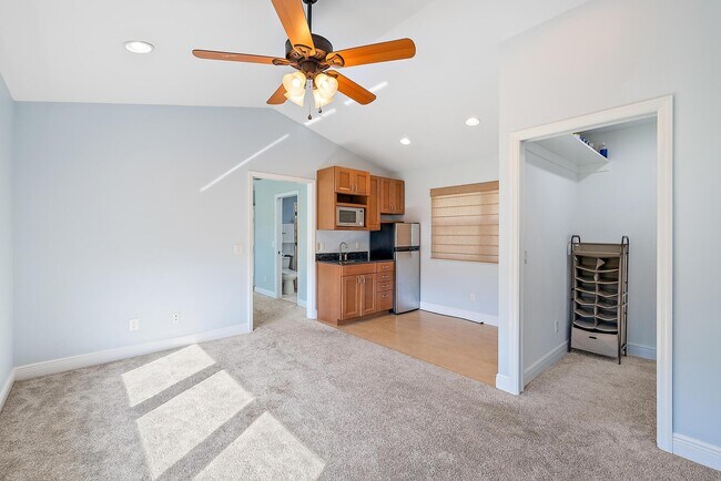 Building Photo - 1260 SW 25th Ln