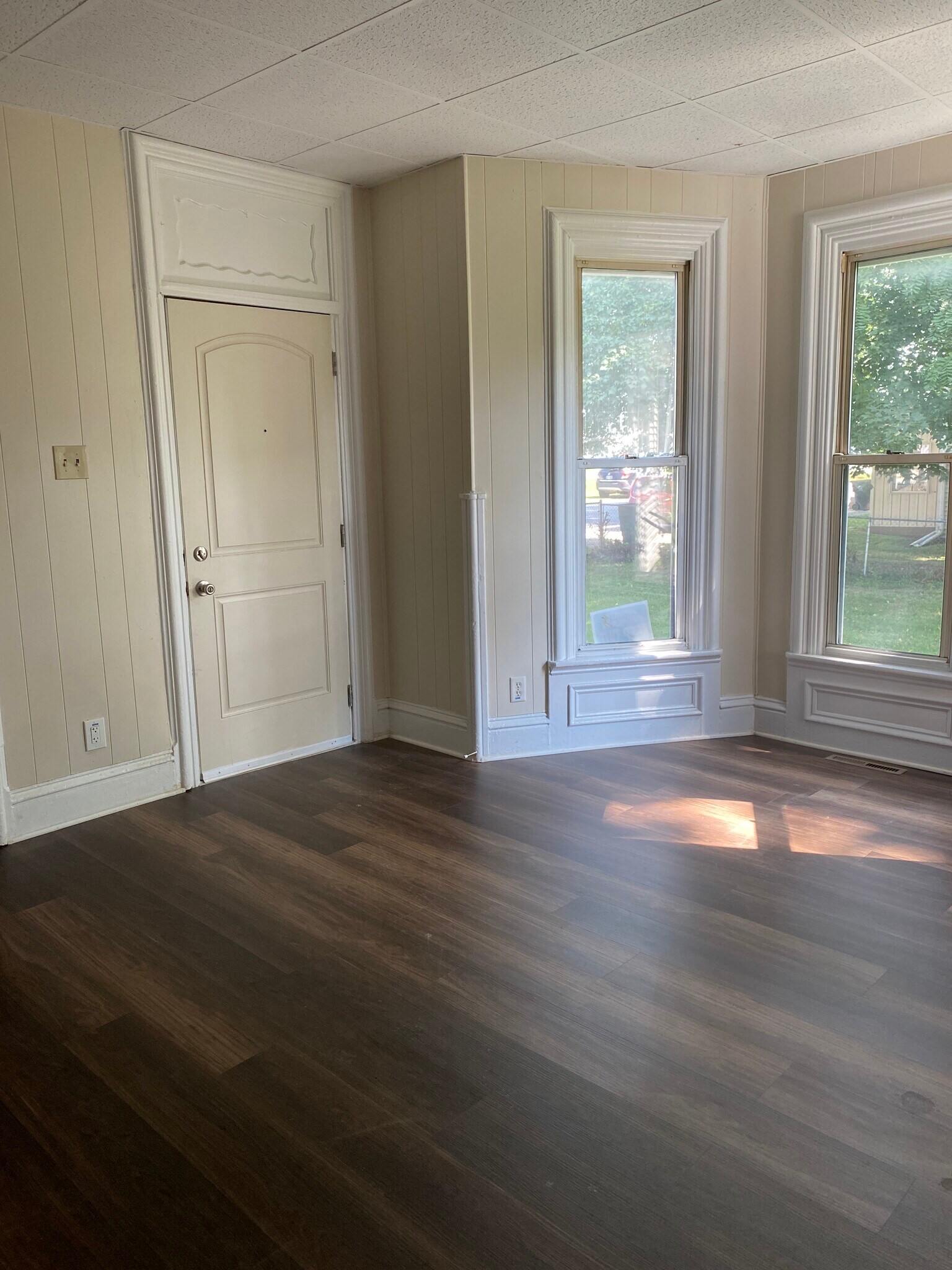 Living Room - 97 Cromley St