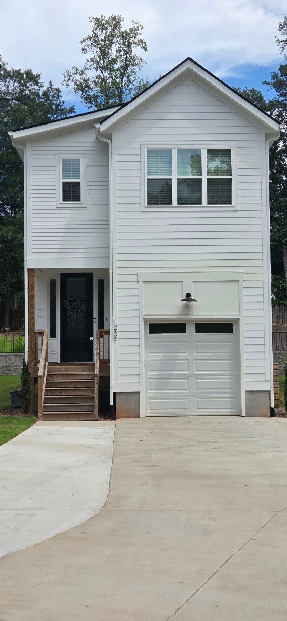 Building Photo - 1207 Chaney Rd