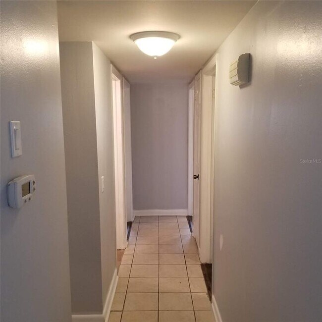 Building Photo - 6717 Mornay Cir