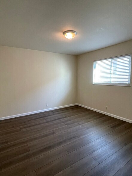 Building Photo - 1454 S 56th St