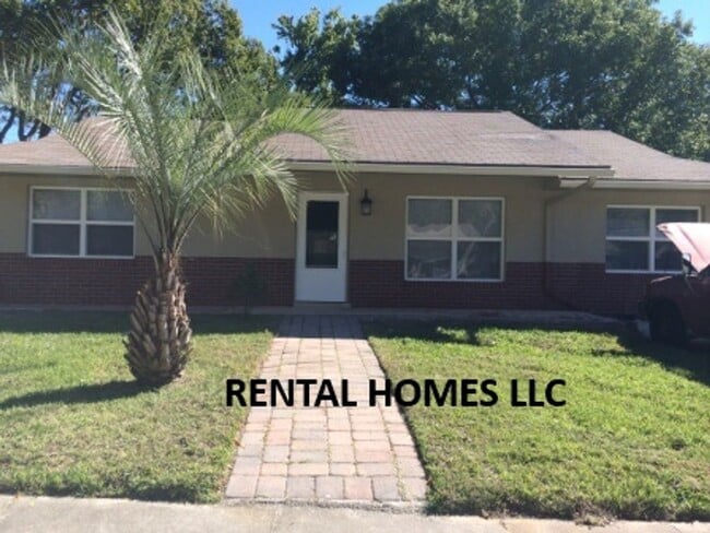 Building Photo - Beautiful Single Family Home with 1,585 total square feet, Remodeled a few years Ago