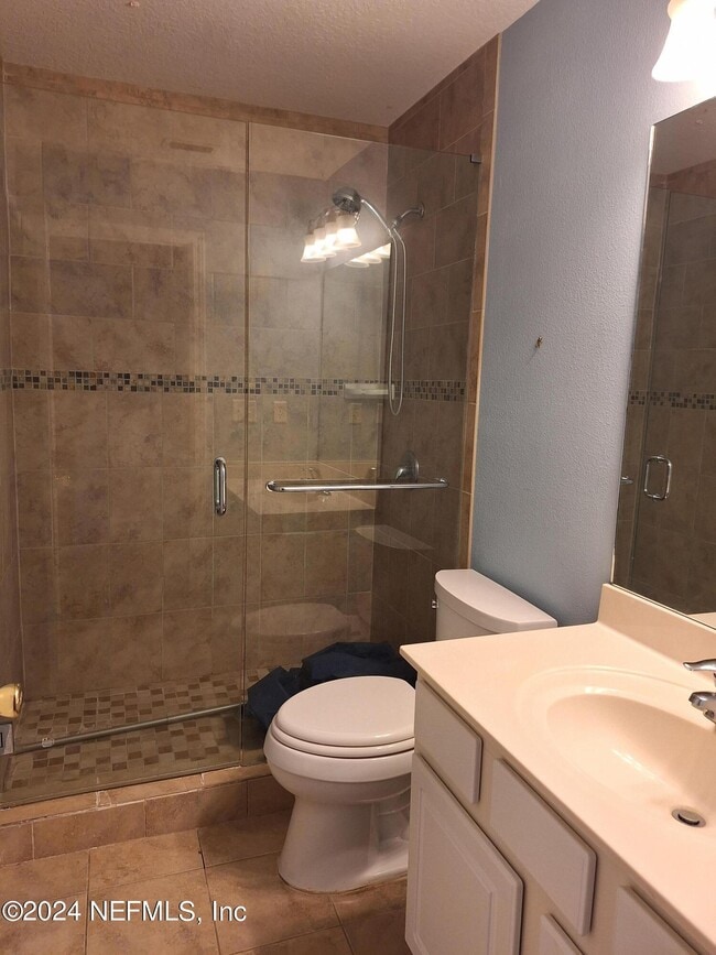 Building Photo - 11172 Castlemain Cir W