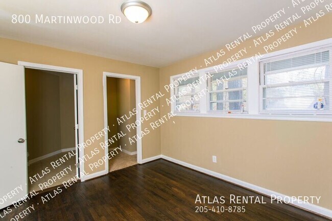 Building Photo - 800 Martinwood Rd