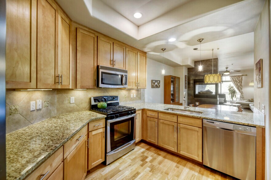 Kitchen - 1100 N Grant St