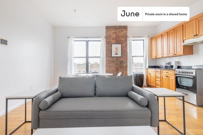 Building Photo - Room in Shared 2 bed/1 bath home in Crown Heights