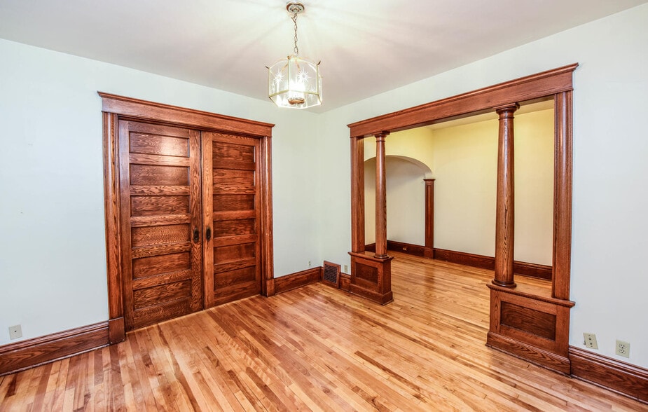 Living Room - 800 5th Street Northeast