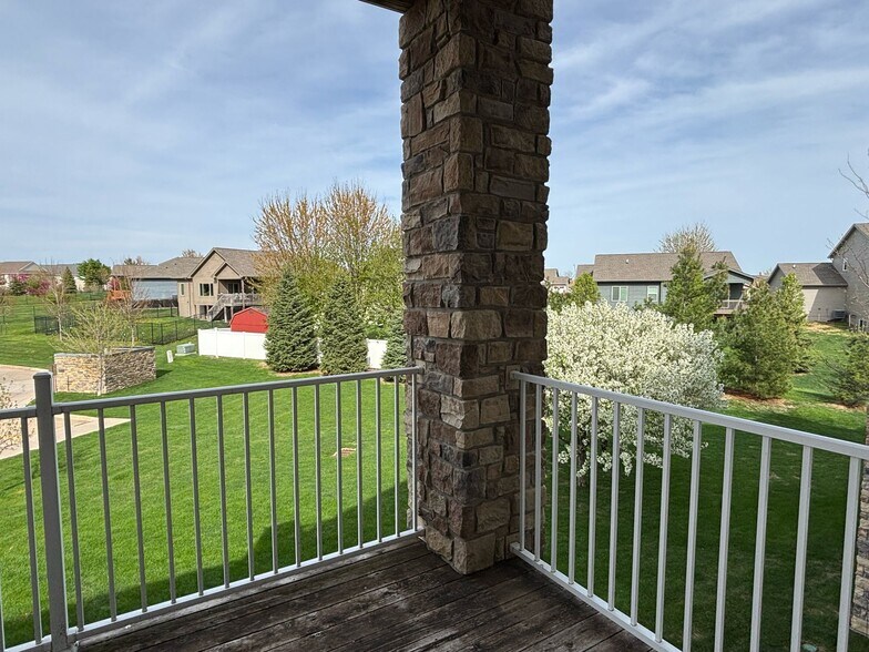 Building Photo - 8350 Ep True Pky