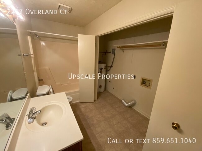 Building Photo - 2217 Overland Ct